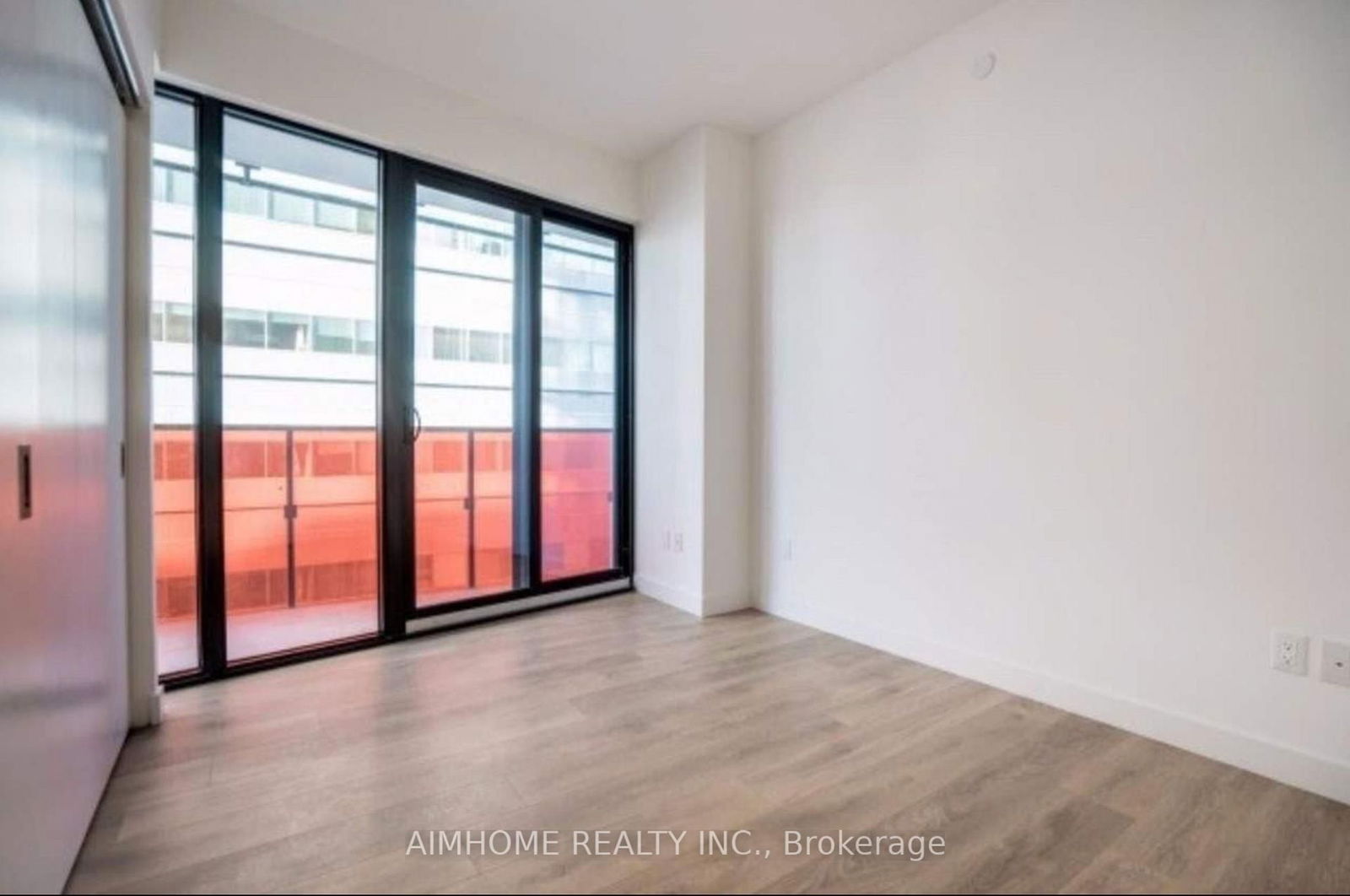 Condo for lease at 708-215 Queen Street, Toronto, Waterfront Communities C1, M5V 0P5 - MLS: C12123284