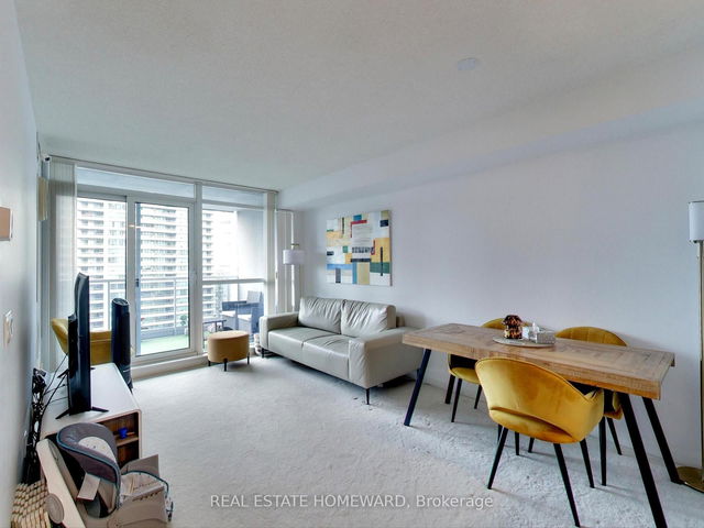 2507 - 4968 Yonge Street