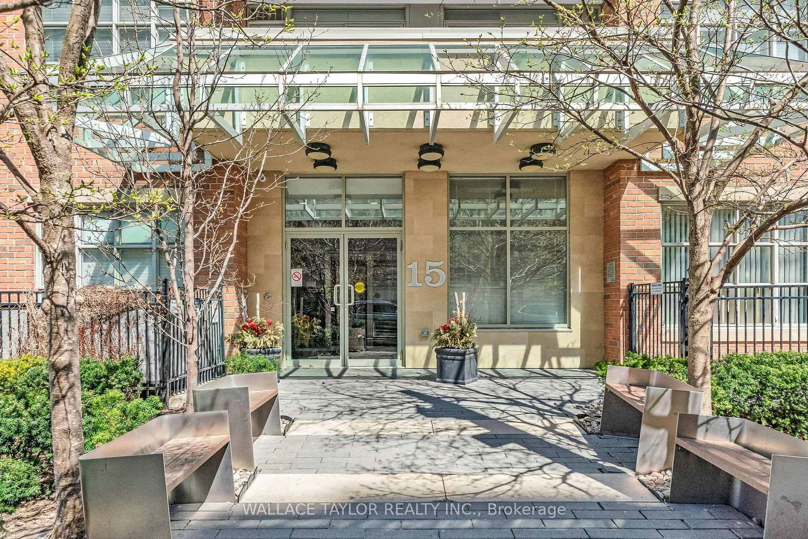 Condo for lease at 207-15 Stafford Street, Toronto, Niagara, M5V 3X6 - MLS: C12123401