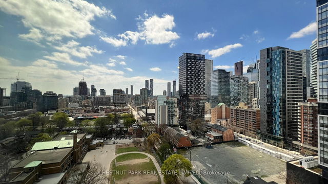 2007 - 219 Dundas Street