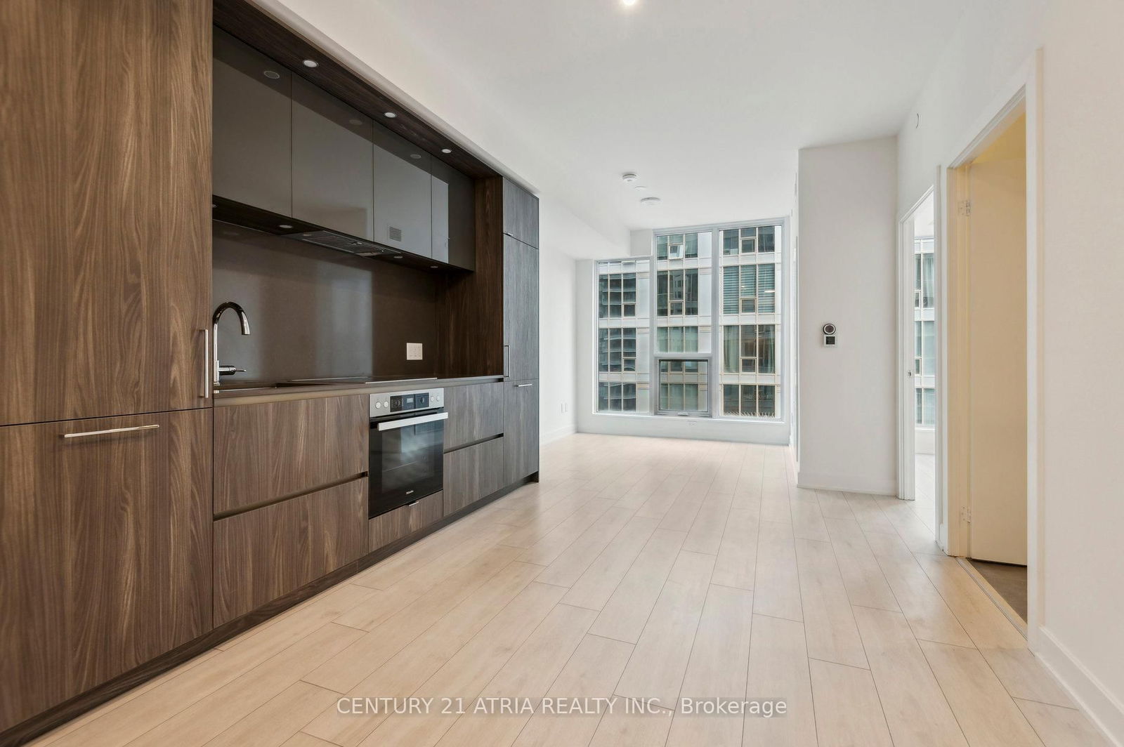 Condo for lease at 1215-35 Mercer Street, Toronto, Waterfront Communities C1, M5V 3C6 - MLS: C12123591