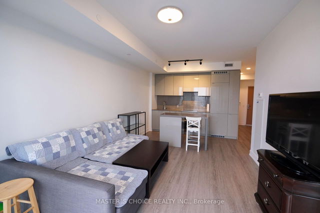 3809 - 7 Grenville Street