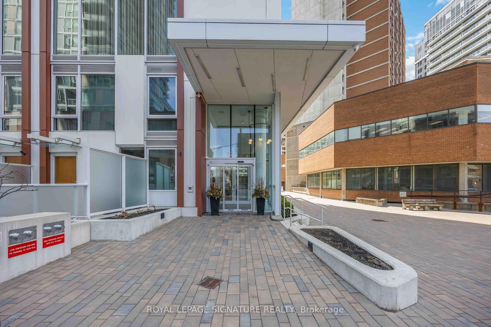 Condo leased at 2404-33 Helendale Avenue, Toronto, Yonge-Eglinton, M4R 0A4 - MLS: C12123847