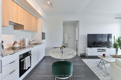 Unit 326 — 20 O'Neill Rd, Toronto - Banbury-Don Mills image-0-2