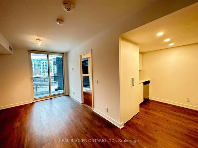 307 - 30 Tretti Way