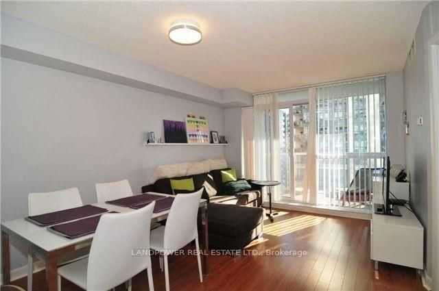 2307 - 4978 Yonge Street