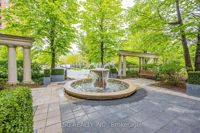 205 - 78 Harrison Garden Boulevard