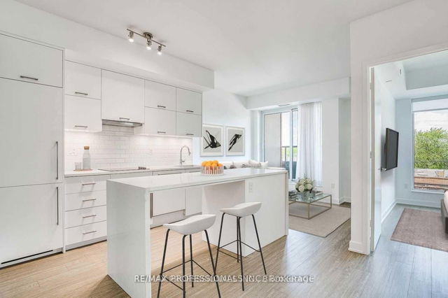 411 - 106 Dovercourt Road