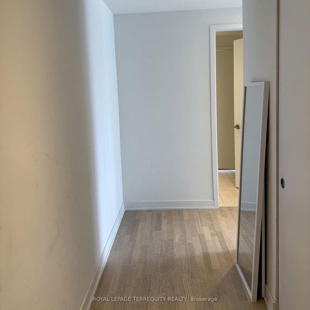 1510 - 185 Roehampton Avenue