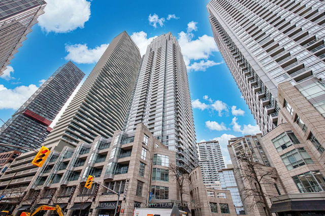 1110 - 2191 Yonge Street