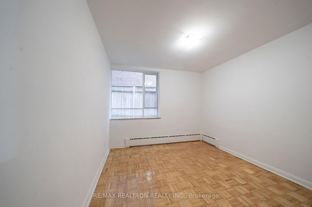 305 - 77 Erskine Avenue