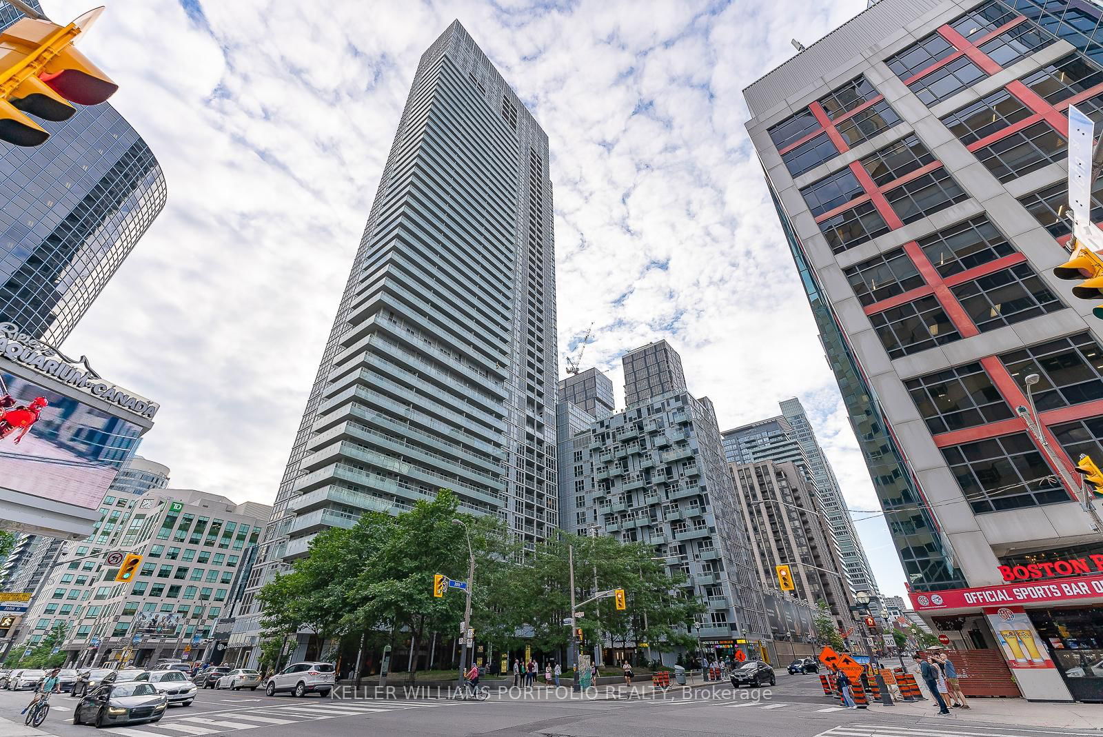 Condo for lease at 3609-300 Front Street, Toronto, Waterfront Communities C1, M5V 0E9 - MLS: C12124486
