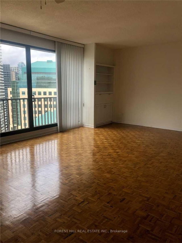 3407 - 33 Harbour Square