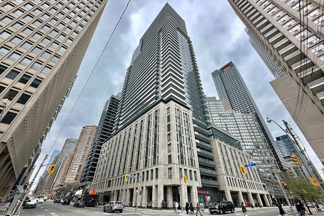 313 - 955 Bay Street