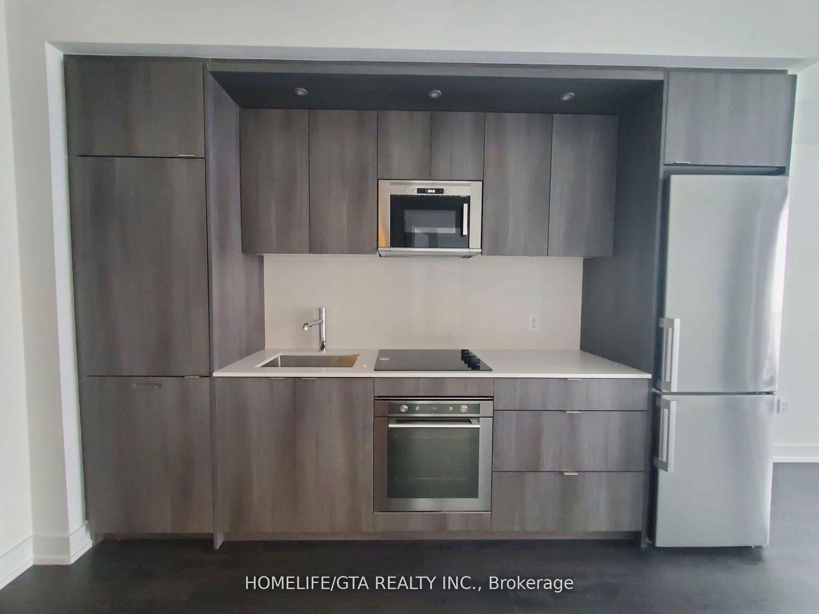Condo for lease at 3806-30 Inn On The Park Drive, Toronto, Banbury-Don Mills, M3C 0P7 - MLS: C12124909