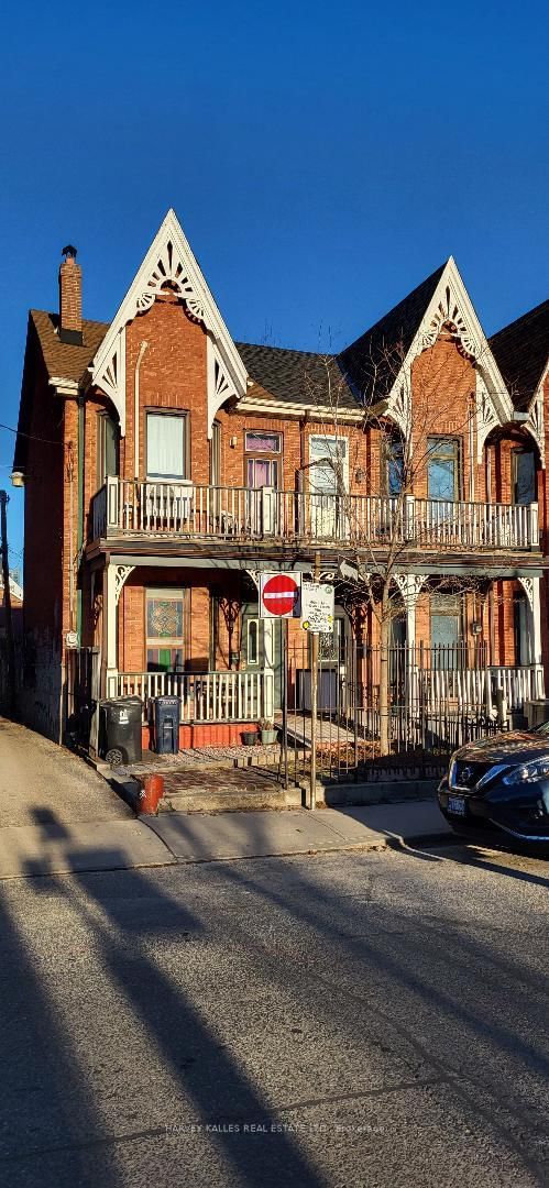 33 Clinton Street