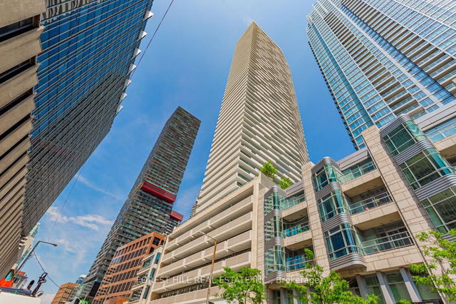 5701 - 2221 Yonge Street