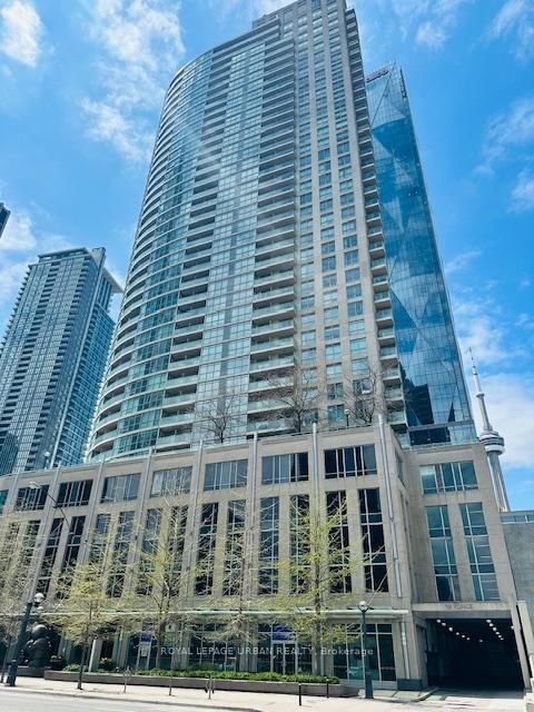 2205 - 18 Yonge Street