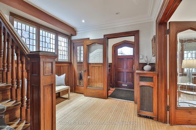 31 Hillcrest Dr, Toronto - Wychwood image-0-2