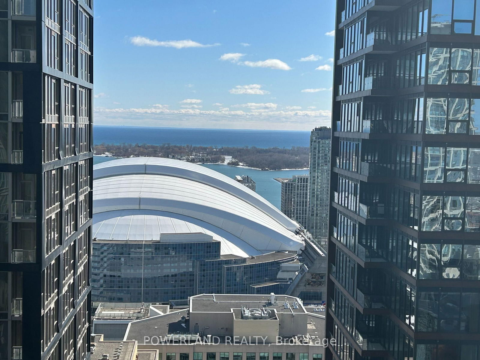 Condo for lease at 4011-125 Blue Jays Way, Toronto, Waterfront Communities C1, M5V 0N5 - MLS: C12125404