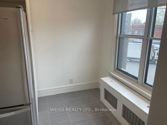 1 - 517 Eglinton Avenue