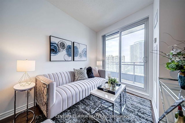 1109 - 18 holmes Avenue