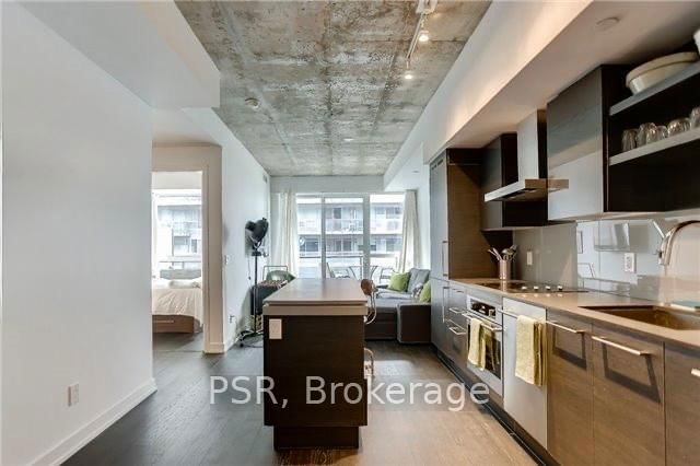 1101 - 1030 King Street