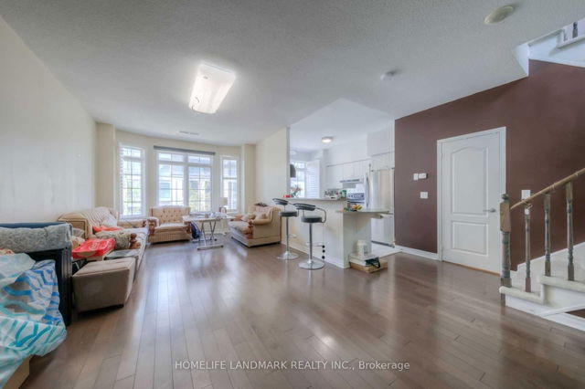 Gv202 - 38 Kenaston Gardens