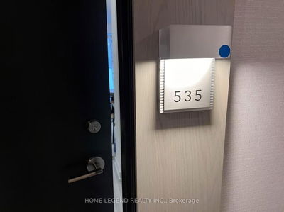 Unit N535 — 7 Golden Lion Hts, Toronto - Newtonbrook East image-0-3