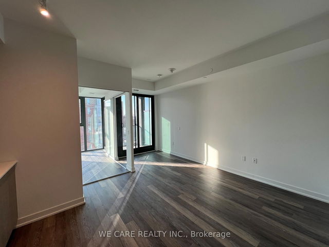 517 - 250 Lawrence Avenue