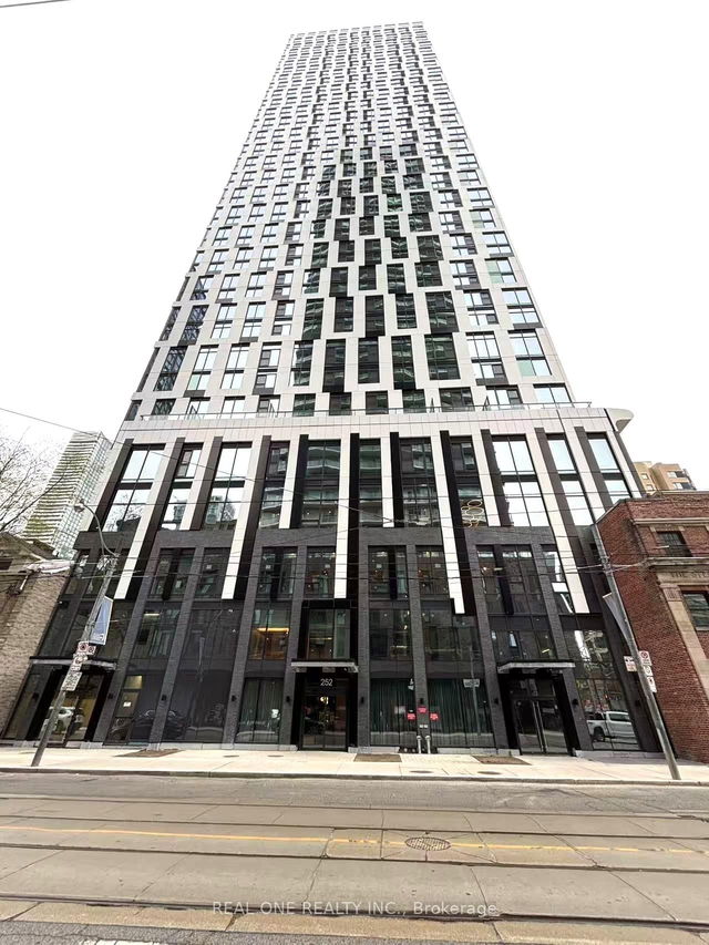 3210 - 252 Church Street