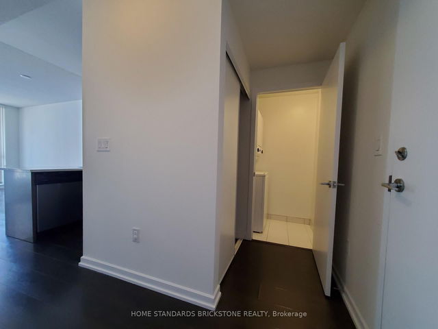 1609 - 66 Forest Manor Road