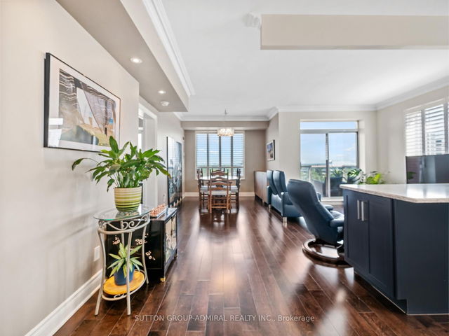 1210 - 2 Clairtrell Road