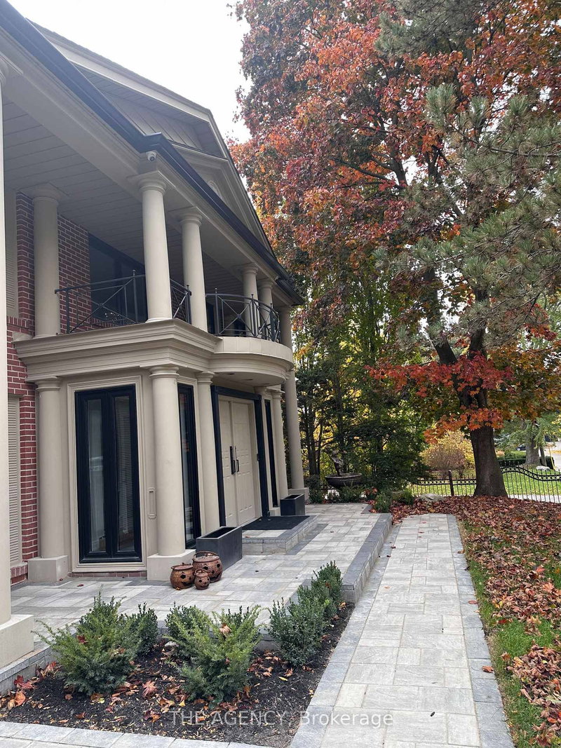 7 Shady Oaks Cres, Toronto, M3C 2L4 | Image 3