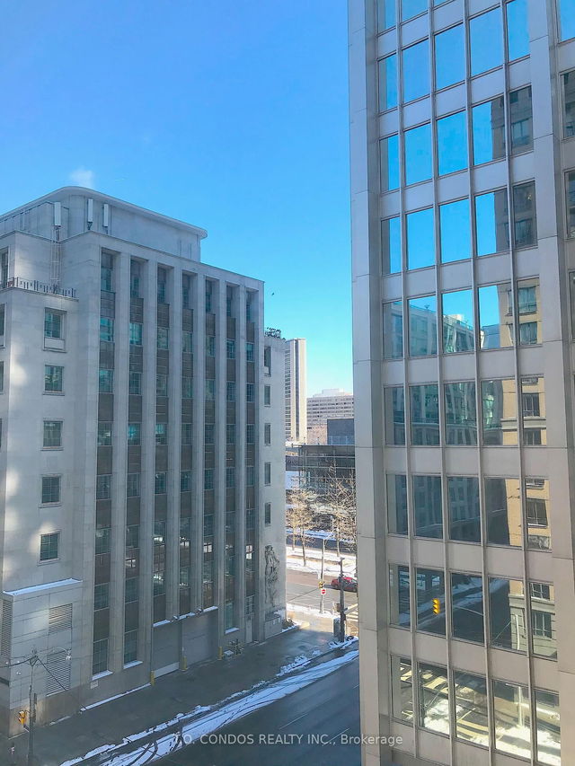 710 - 140 Simcoe Street