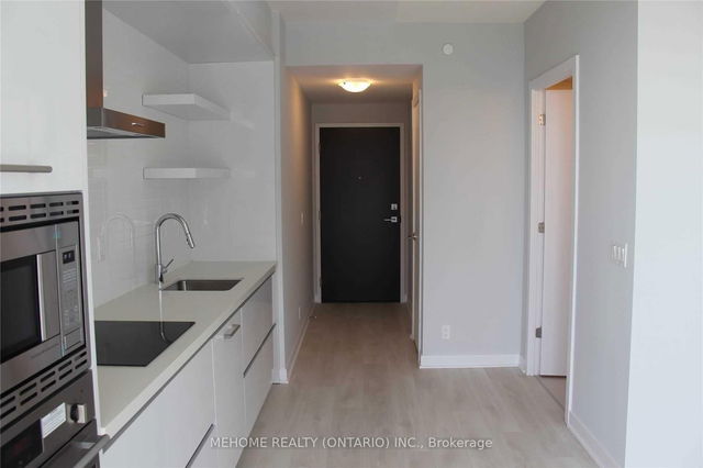 4906 - 2221 Yonge Street