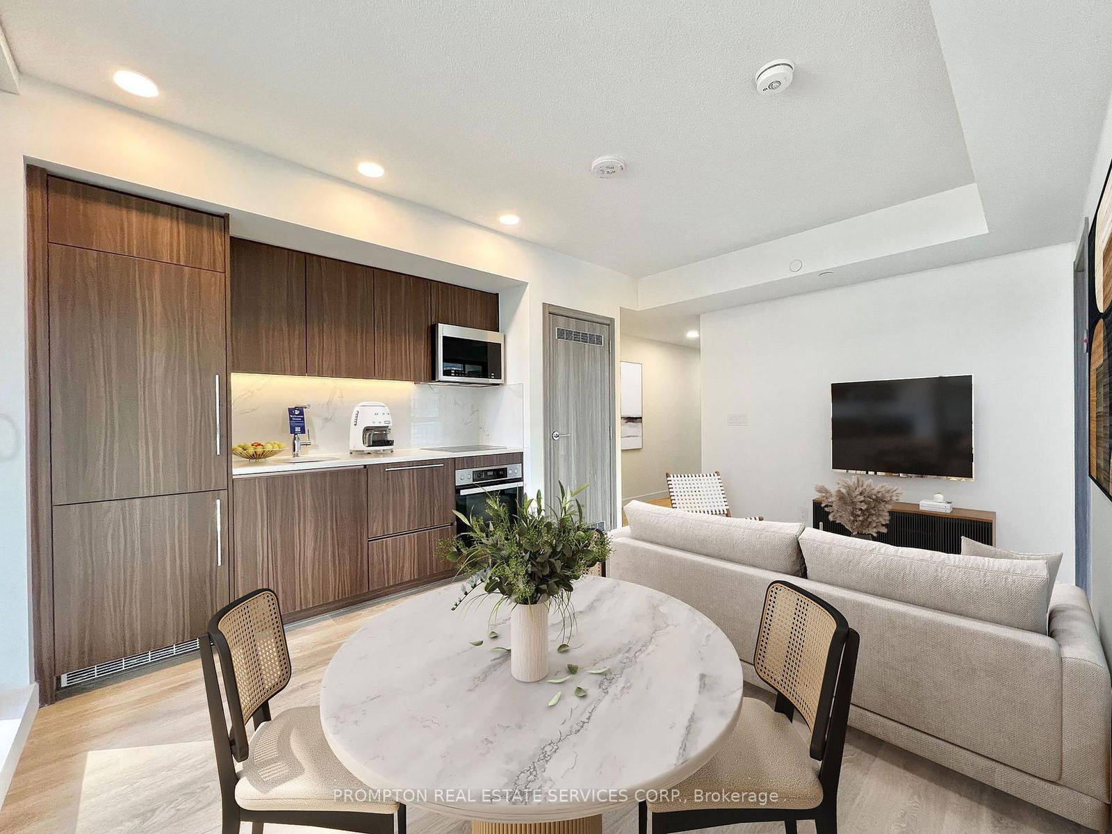 Condo for sale at 607-38 Widmer Street, Toronto, Waterfront Communities C1, M5V 0P7 - MLS: C12127026