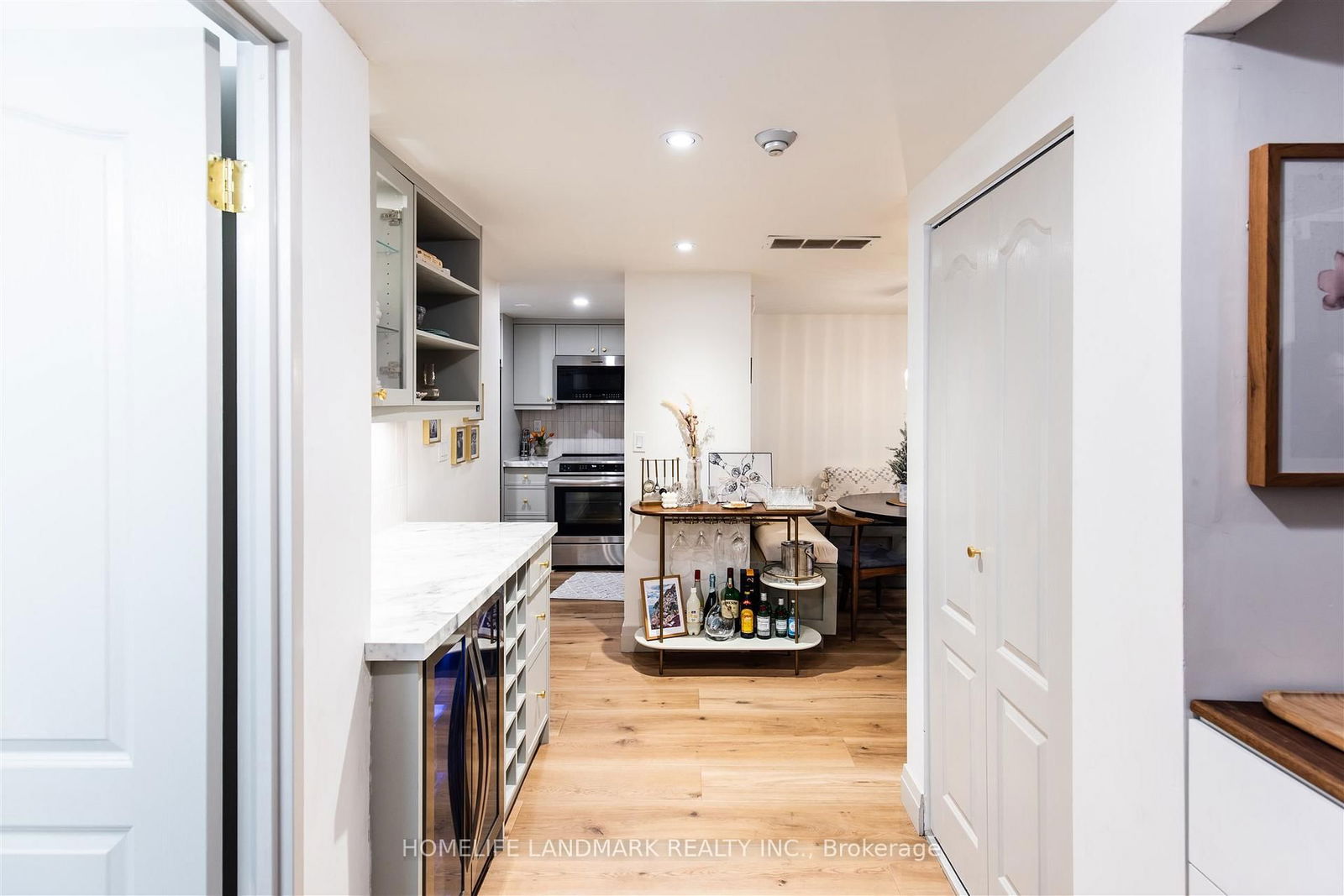 Condo for sale at 201-9 Greenbriar Road, Toronto, Bayview Village, M2K 1H4 - MLS: C12127309