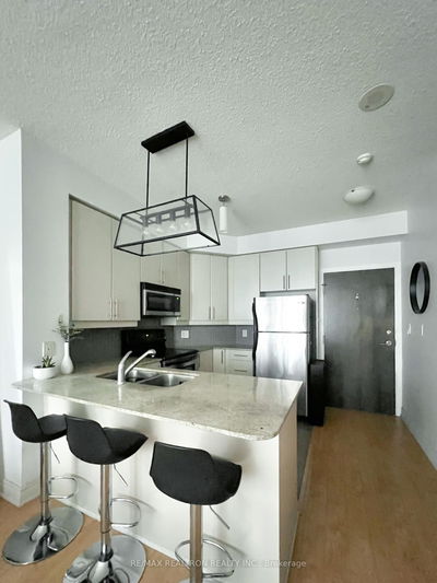 Unit 2104 — 18 Harbour St, Toronto - Waterfront Communities C1 image-0-4