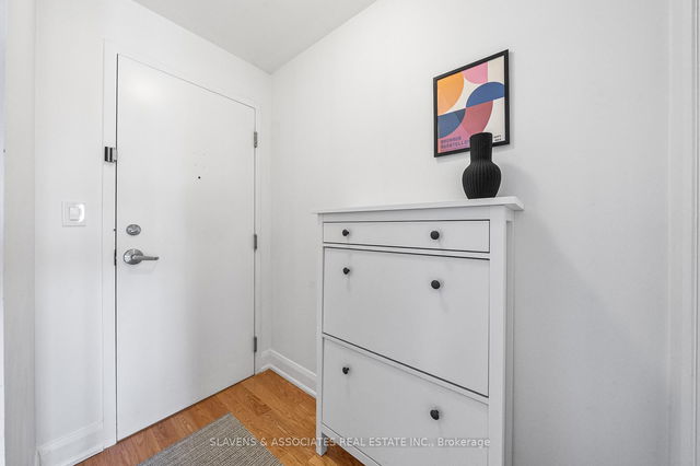 11 - 1636 Dundas Street