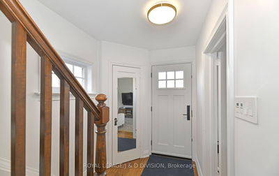 175 Donlea Dr, Toronto - Leaside image-0-2