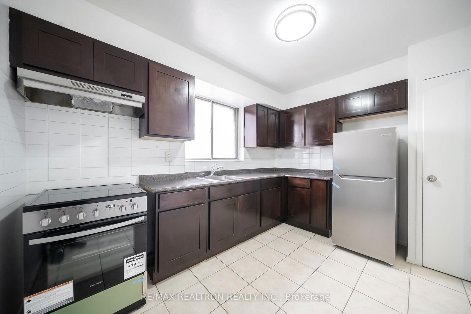 Condo for lease at 303-1042 Sheppard Avenue, Toronto, Bathurst Manor, M3H 2T6 - MLS: C12127565