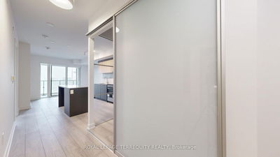 Unit 809 — 8 Tippett Rd, Toronto - Clanton Park image-0-3