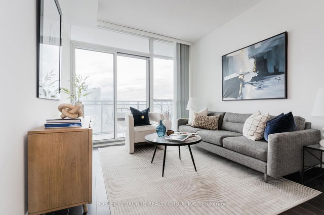 3011 - 38 Dan Leckie Way