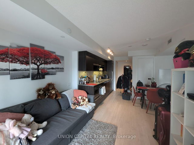 1703 - 70 Queens Wharf Drive