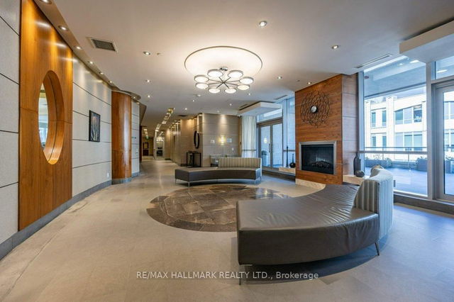 801 - 763 Bay Street