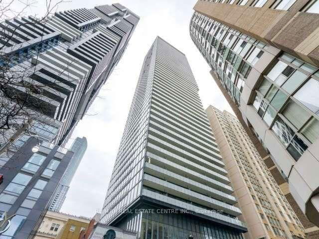 711 - 15 Grenville Street