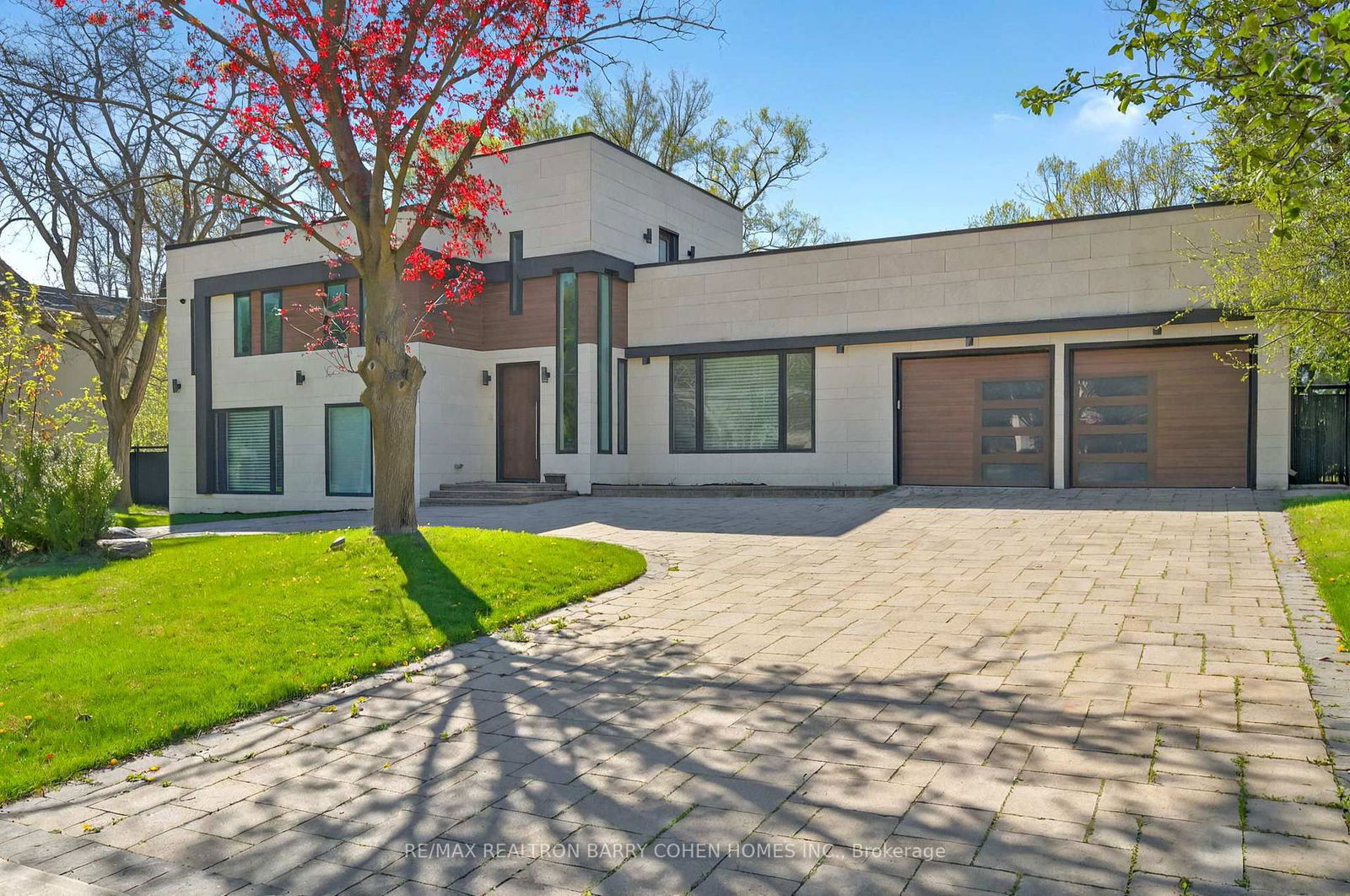 Detached House for sale at 41 Suncrest Drive, Toronto, Bridle Path-Sunnybrook-York Mills, M3C 2L1 - MLS: C12128249