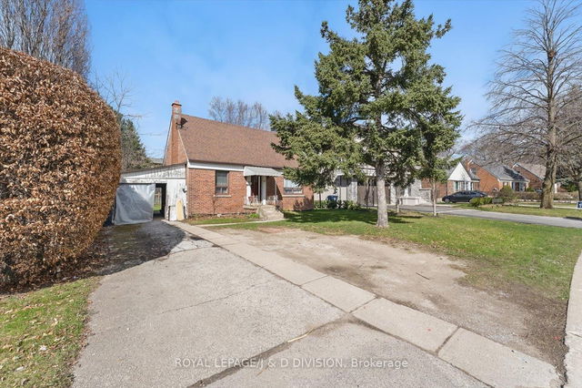 80 Collinson Boulevard