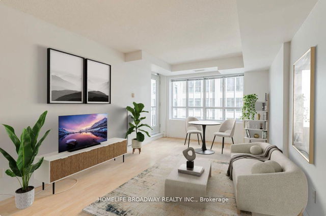 911 - 140 Simcoe Street